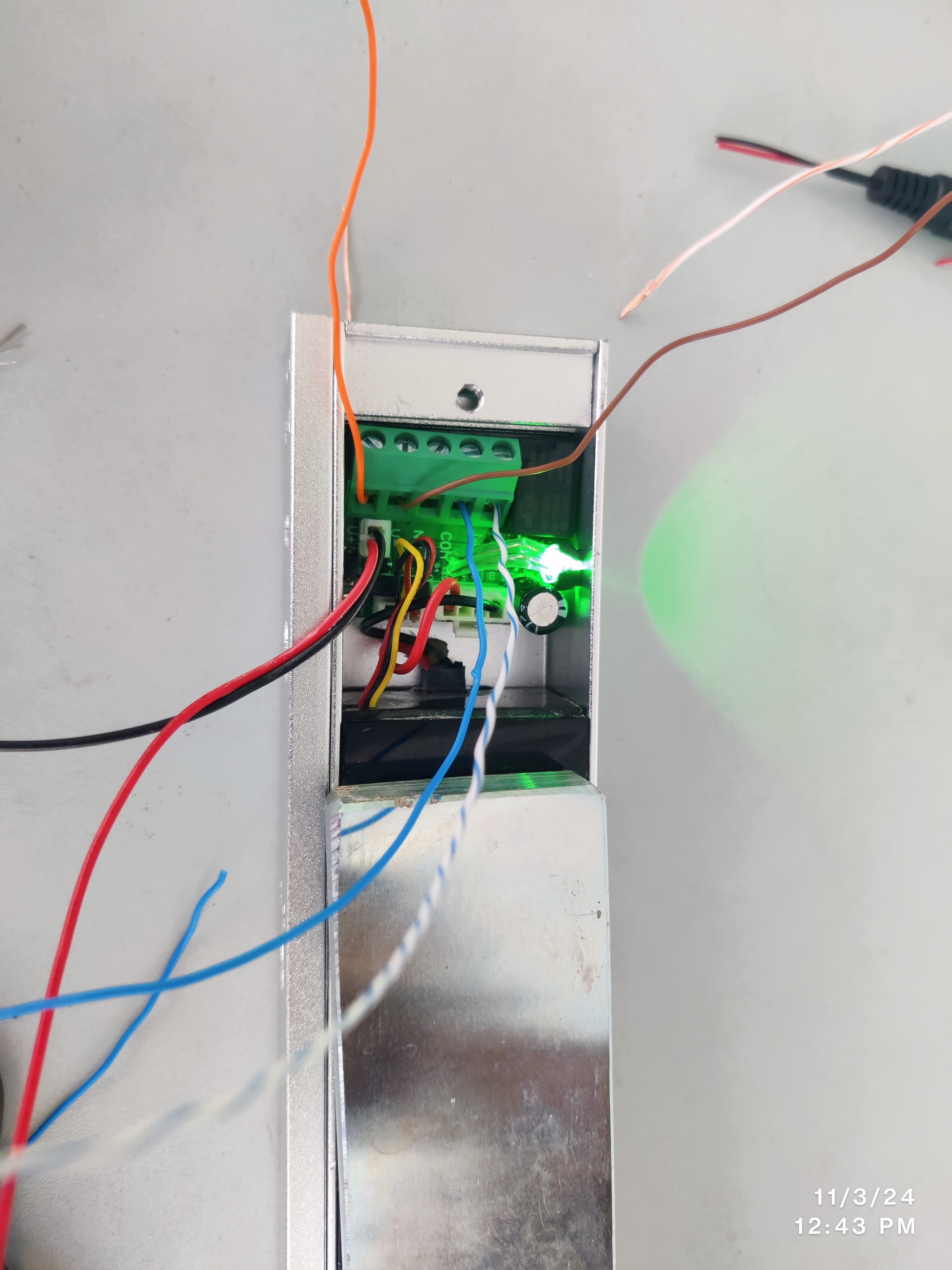 Wiring an access control relay panel